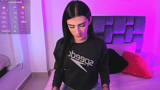 Isabella Moon9 online show from 04/01/26, 12:39