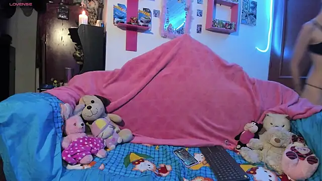 Rebecahart online show from 04/01/26, 03:40