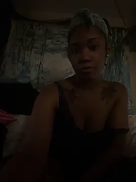 Snapshot of Ebonythroat777 chatting on 02/28/26, 11:44 Ebonythroat777 online show from 02/28/26, 11:44