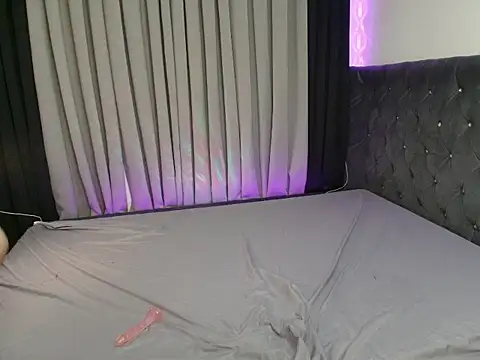 Snapshot of Avery_West chatting on 03/03/26, 11:32 Avery West online show from 03/03/26, 11:32