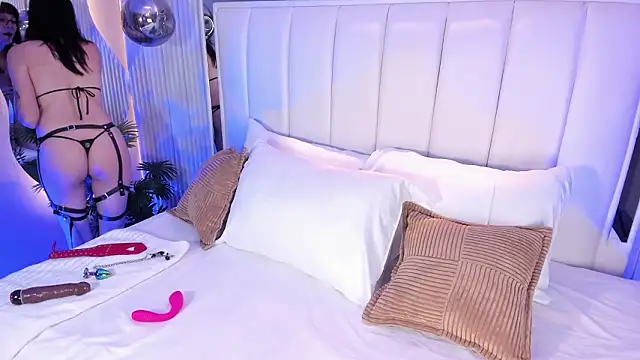 Snapshot of ViolettaColinss chatting on 02/02/26, 11:53 ViolettaColinss online show from 02/02/26, 11:53