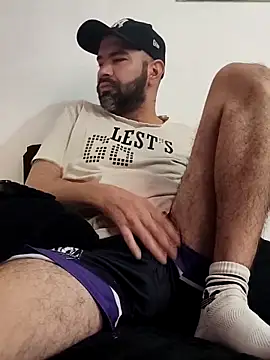 hairyandbigmann online show from 02/05/26, 02:33