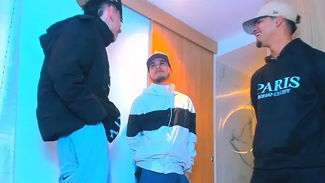 TheBatMansion online show from 02/12/26, 07:36