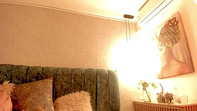 Aleera Walton online show from 04/02/26, 08:06