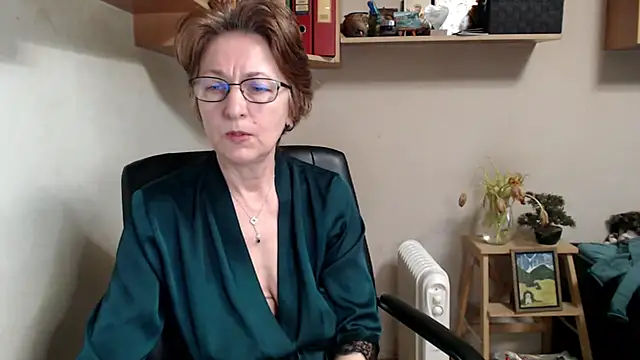 katemodel online show from 02/13/26, 07:59