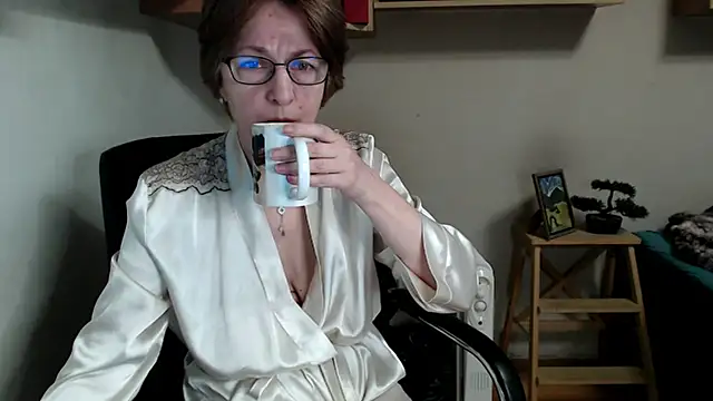 katemodel online show from 03/11/26, 06:52