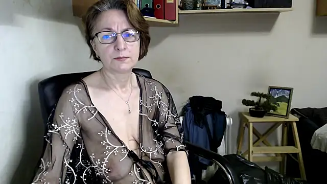 Snapshot of katemodel chatting on 06/14/26, 05:31 katemodel online show from 06/14/26, 05:31