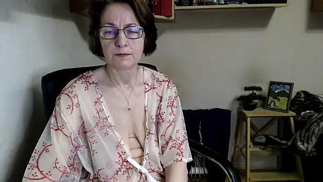 Snapshot of katemodel chatting on 06/21/26, 06:16 katemodel online show from 06/21/26, 06:16