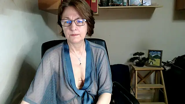Snapshot of katemodel chatting on 07/08/26, 05:23 katemodel online show from 07/08/26, 05:23