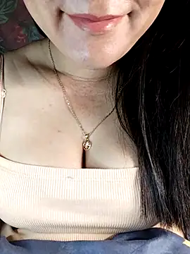 Reina Fcup01 online show from 03/07/26, 12:07