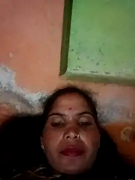 Snapshot of Riyakumari_hot66 chatting on 04/08/26, 03:34 Riyakumari hot66 online show from 04/08/26, 03:34