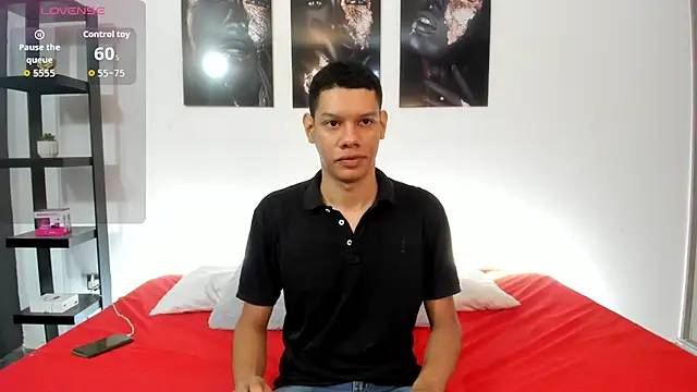 Snapshot of milo_cruz_ chatting on 03/06/26, 12:23 milo cruz online show from 03/06/26, 12:23