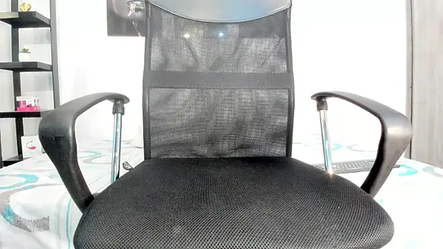 Snapshot of milo_cruz_ chatting on 03/31/26, 05:08 milo cruz online show from 03/31/26, 05:08