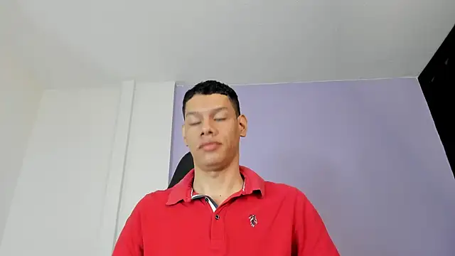 Snapshot of milo_cruz_ chatting on 07/25/26, 01:08 milo cruz online show from 07/25/26, 01:08