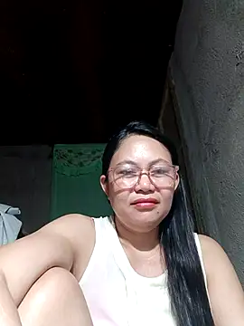 Snapshot of hotpinay_45 chatting on 02/27/26, 07:58 hotpinay 45 online show from 02/27/26, 07:58