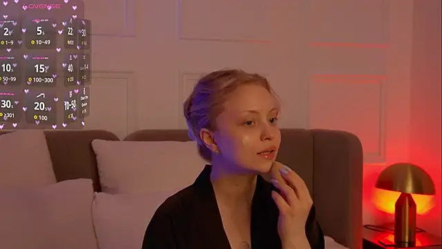 MollyHilton online show from 04/14/26, 01:28