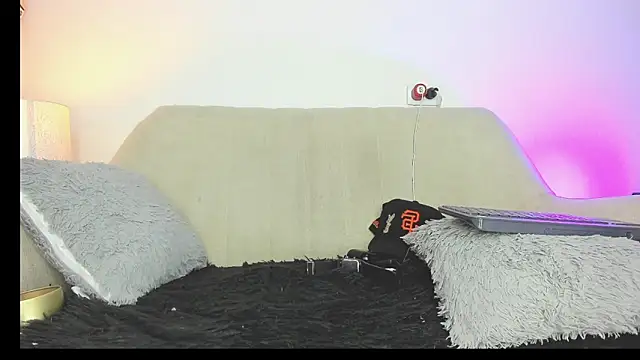 drakomilck1 online show from 02/28/26, 06:09