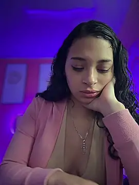 Snapshot of Sasha-18 chatting on 02/10/26, 12:20 Sasha-18 online show from 02/10/26, 12:20