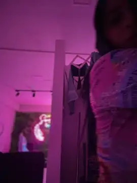 Snapshot of Sasha-18 chatting on 02/19/26, 01:29 Sasha-18 online show from 02/19/26, 01:29