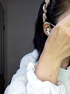 Daisy-lusia2026 online show from 03/21/26, 10:13