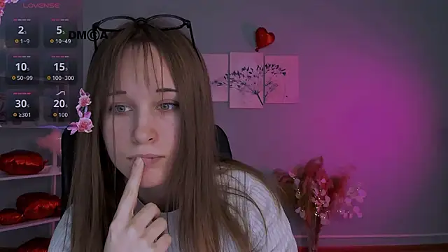 Snapshot of eira_mouse chatting on 02/21/26, 09:43 eira mouse online show from 02/21/26, 09:43