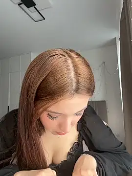Anna Elfii online show from 05/21/26, 07:26