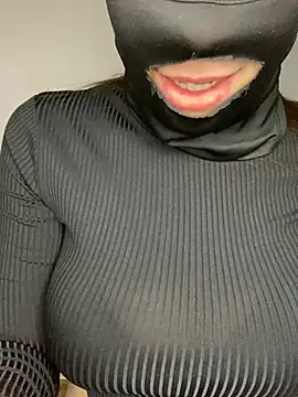 Snapshot of Mishelxxx2 chatting on 02/13/26, 09:49 Mishelxxx2 online show from 02/13/26, 09:49