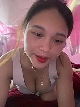 Snapshot of Emxinhka1 chatting on 05/24/26, 07:13 Emxinhka1 online show from 05/24/26, 07:13