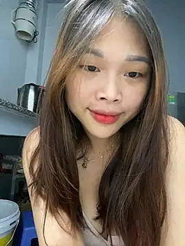 Snapshot of Emxinhka1 chatting on 07/05/26, 02:57 Emxinhka1 online show from 07/05/26, 02:57