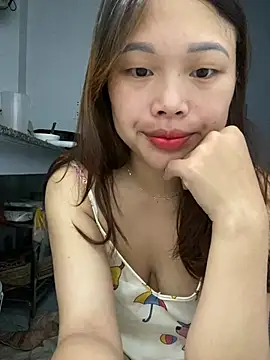 Snapshot of Emxinhka1 chatting on 07/13/26, 10:23 Emxinhka1 online show from 07/13/26, 10:23