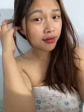 Snapshot of Emxinhka1 chatting on 07/14/26, 10:32 Emxinhka1 online show from 07/14/26, 10:32