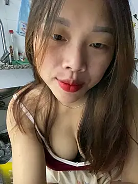 Snapshot of Emxinhka1 chatting on 07/19/26, 12:47 Emxinhka1 online show from 07/19/26, 12:47