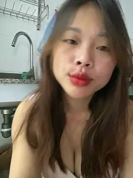Snapshot of Emxinhka1 chatting on 07/23/26, 04:54 Emxinhka1 online show from 07/23/26, 04:54
