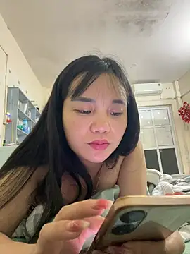  Lylyy online show from 03/25/26, 12:44