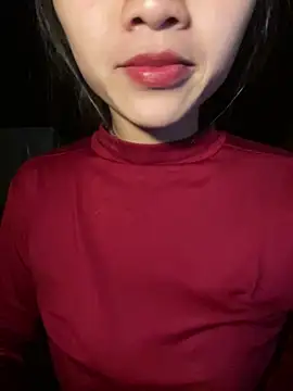 Snapshot of uyensexy chatting on 03/04/26, 01:22 uyensexy online show from 03/04/26, 01:22