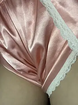 uyensexy online show from 03/21/26, 08:19