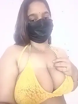 Snapshot of Aliya_Hott chatting on 06/21/26, 06:16 Aliya Hott online show from 06/21/26, 06:16