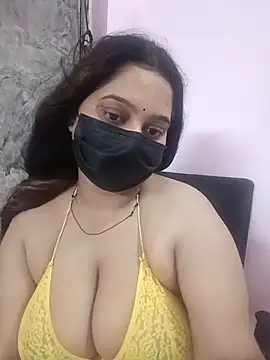Snapshot of Aliya_Hott chatting on 06/27/26, 12:22 Aliya Hott online show from 06/27/26, 12:22