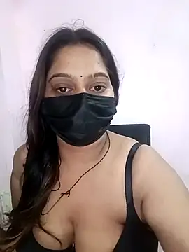 Snapshot of Aliya_Hott chatting on 06/29/26, 10:59 Aliya Hott online show from 06/29/26, 10:59