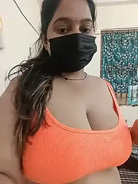 Snapshot of Aliya_Hott chatting on 07/18/26, 05:06 Aliya Hott online show from 07/18/26, 05:06
