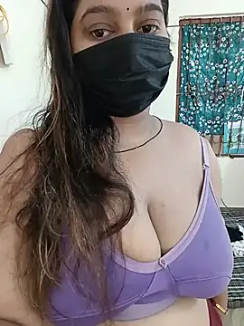Snapshot of Aliya_Hott chatting on 07/22/26, 05:32 Aliya Hott online show from 07/22/26, 05:32
