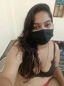 Snapshot of Aliya_Hott chatting on 07/28/26, 01:21 Aliya Hott online show from 07/28/26, 01:21
