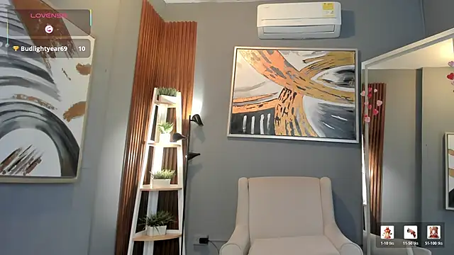 nina swaan online show from 02/19/26, 12:12