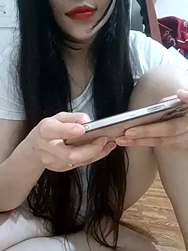 Snapshot of Moe-moex chatting on 02/05/26, 03:44 Moe-moex online show from 02/05/26, 03:44