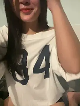 Snapshot of hotgirl-sexy chatting on 02/10/26, 03:38 hotgirl-sexy online show from 02/10/26, 03:38