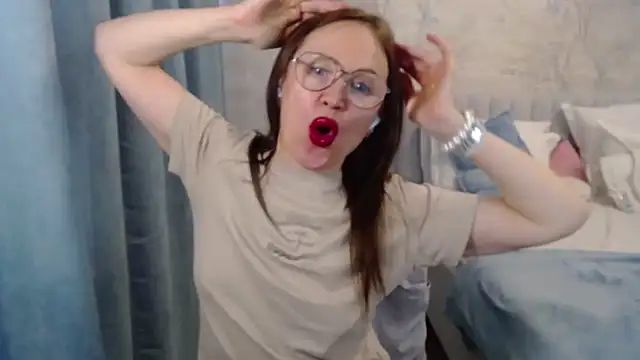 MarinaOnebest online show from 04/20/26, 12:19