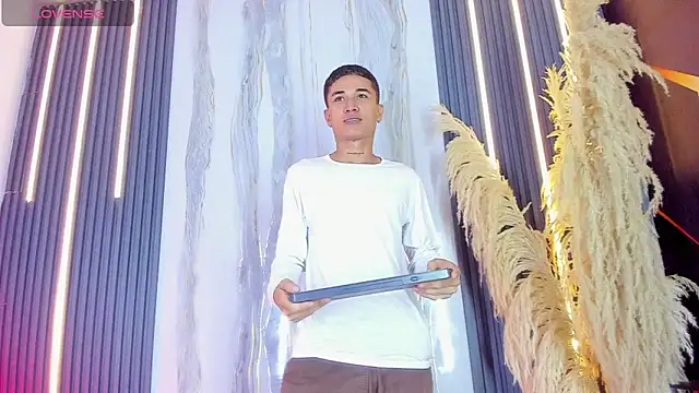 Snapshot of Matheus_Ic chatting on 02/04/26, 12:33 Matheus Ic online show from 02/04/26, 12:33