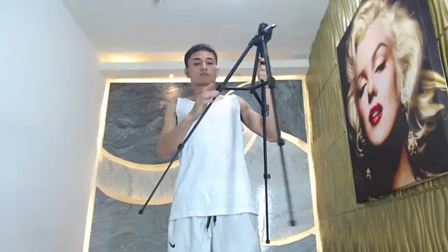 Snapshot of Matheus_Ic chatting on 02/15/26, 08:27 Matheus Ic online show from 02/15/26, 08:27