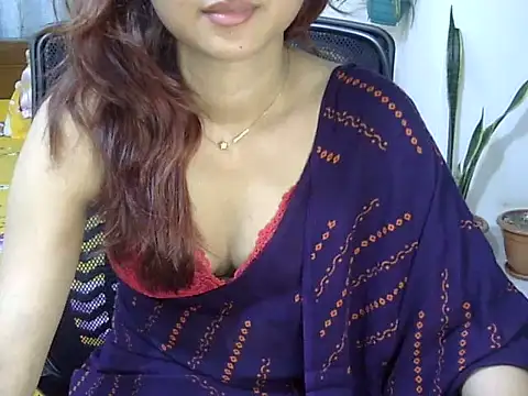 Maaya khan online show from 06/28/26, 02:34