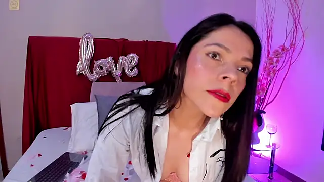 Snapshot of AnnaBroooks chatting on 02/14/26, 11:23 AnnaBroooks online show from 02/14/26, 11:23